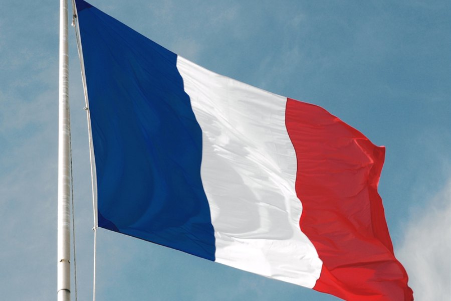 Debito francese, la pressione può spingere oro e Bitcoin